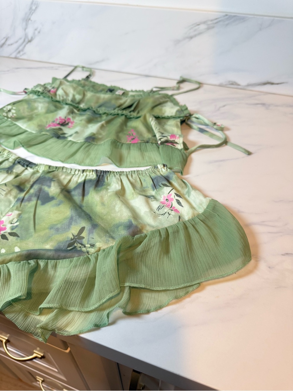 Anthropologie cami and short fairy set - Picture 6 of 9